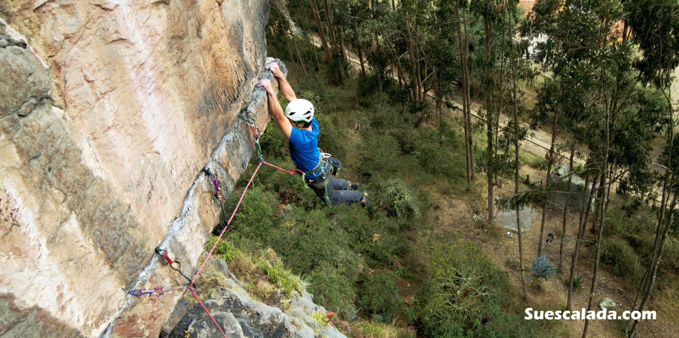 Escalada en roca rock climbing Suesca 1